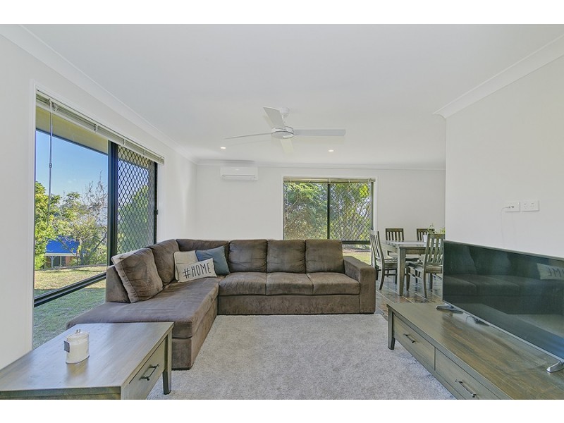 10 Jager Place, Edens Landing QLD 4207