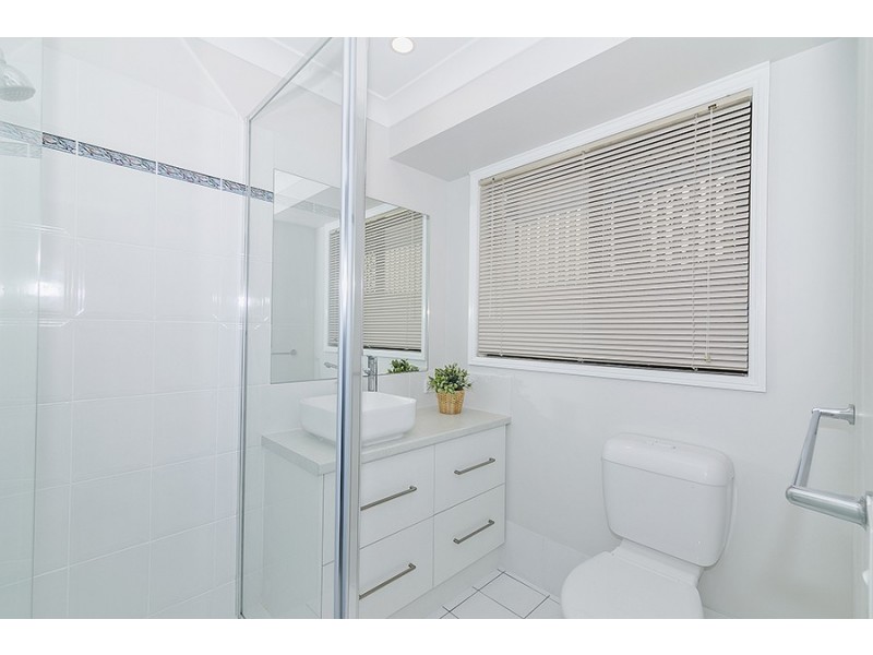 10 Jager Place, Edens Landing QLD 4207