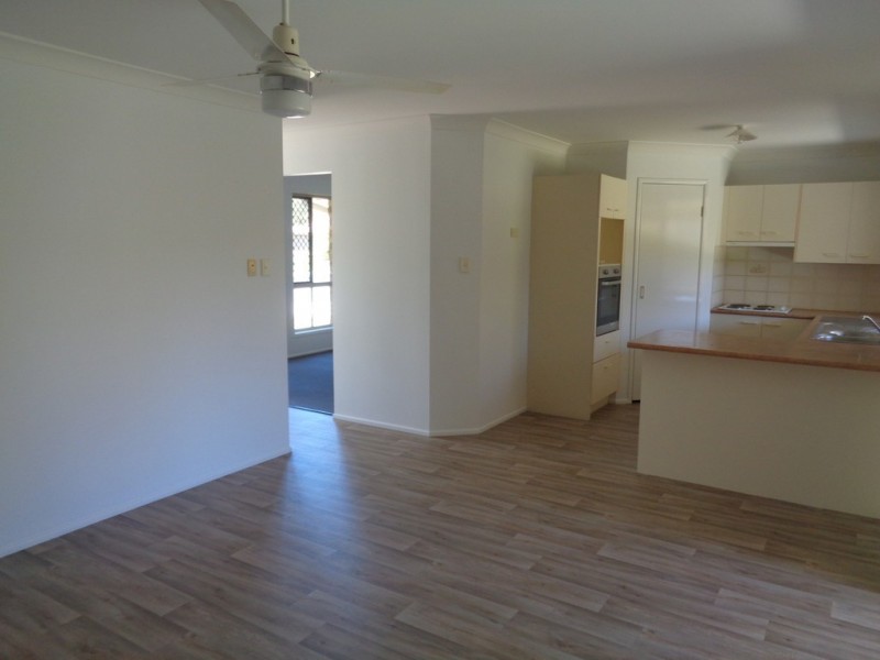 9 Filbert Crt, Crestmead QLD 4132