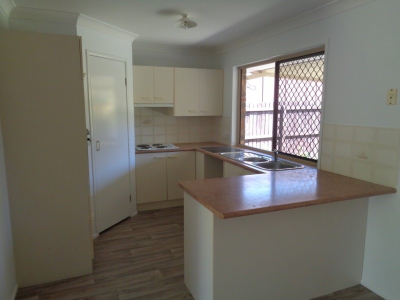 9 Filbert Crt, Crestmead QLD 4132