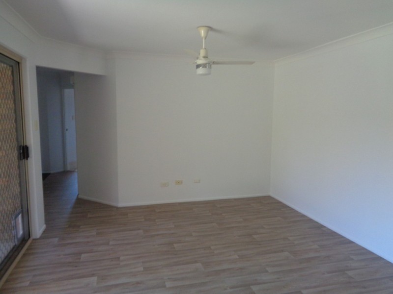 9 Filbert Crt, Crestmead QLD 4132