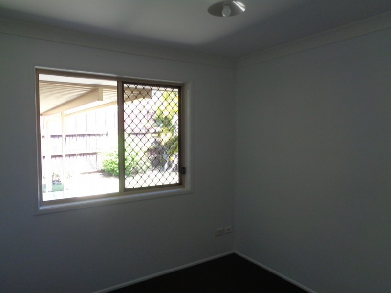 9 Filbert Crt, Crestmead QLD 4132