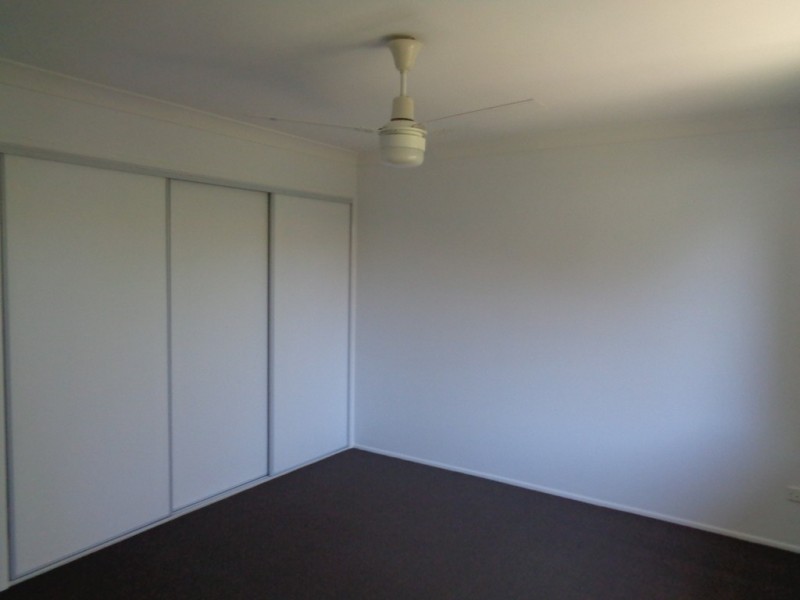 9 Filbert Crt, Crestmead QLD 4132