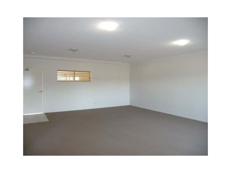 10/12 Hawthorne Street, Beenleigh QLD 4207