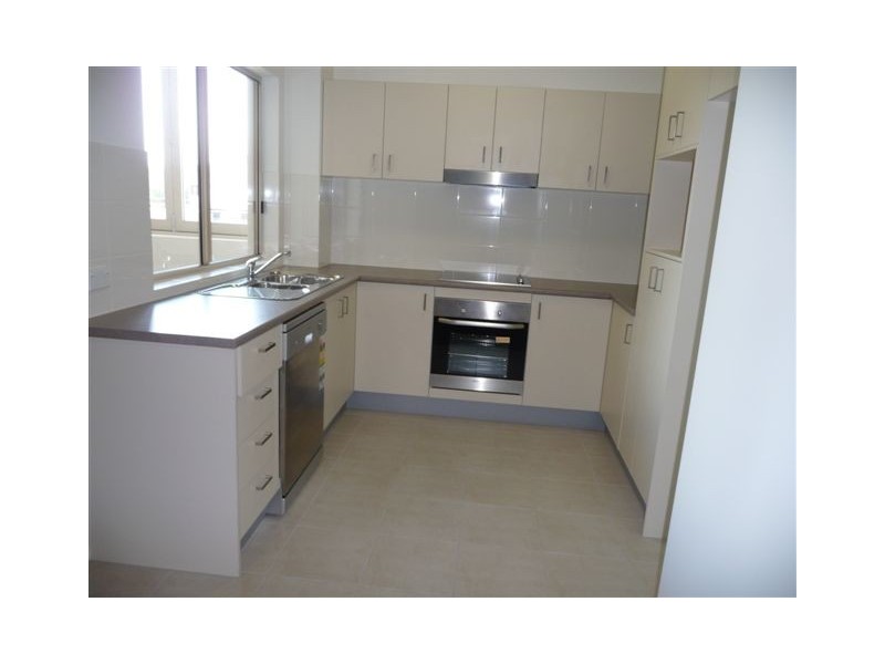 10/12 Hawthorne Street, Beenleigh QLD 4207