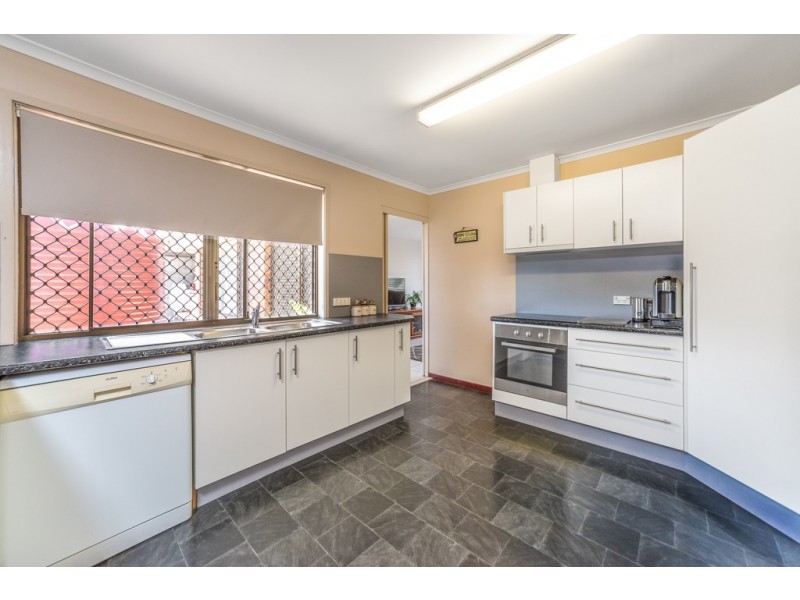 79 Lima Street, Edens Landing QLD 4207