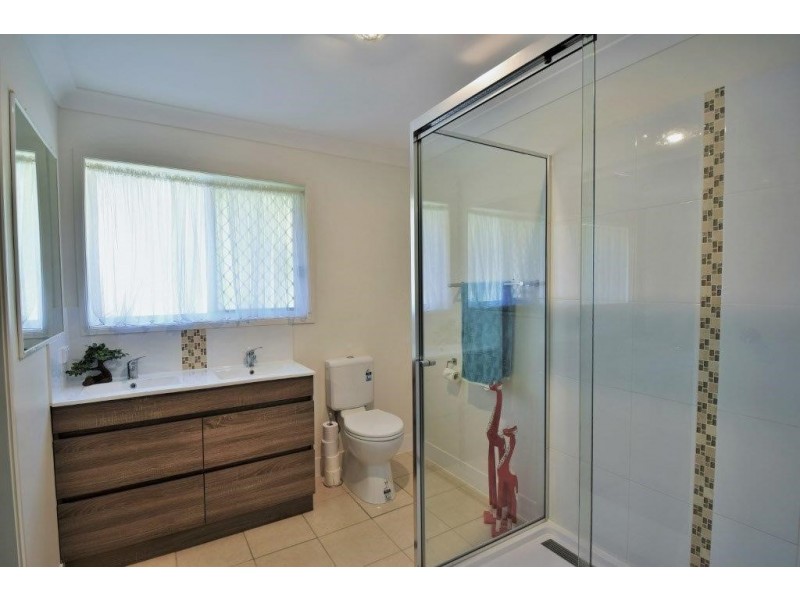 34 3809 PACIFIC HIGHWAY, Tanah Merah QLD 4128