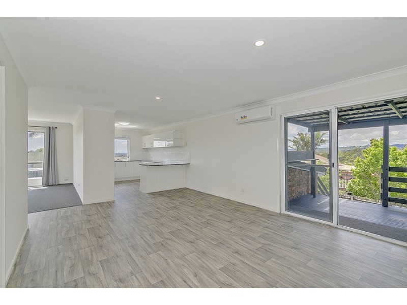 1 Buckley Street, Edens Landing QLD 4207