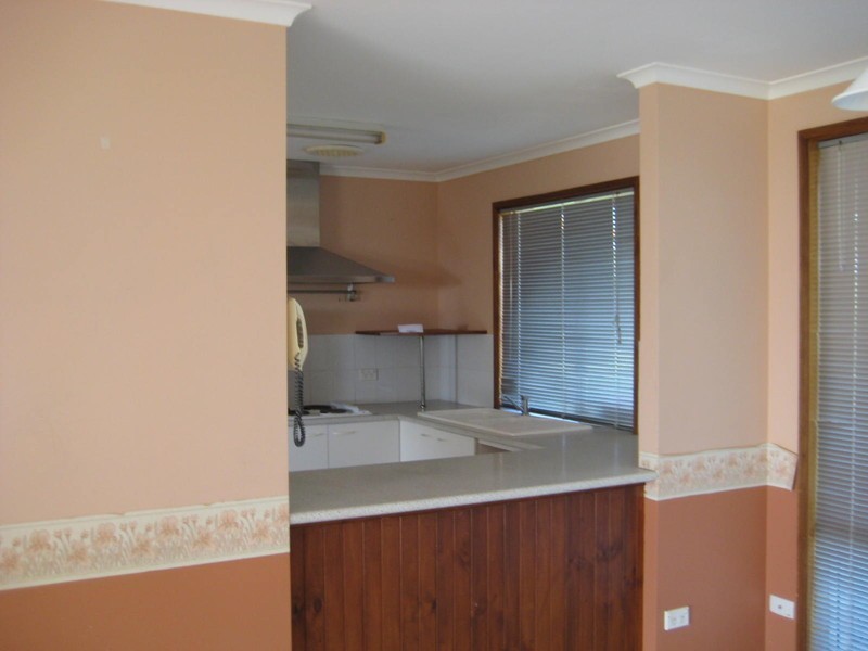 27 Hillside Cres, Edens Landing QLD 4207