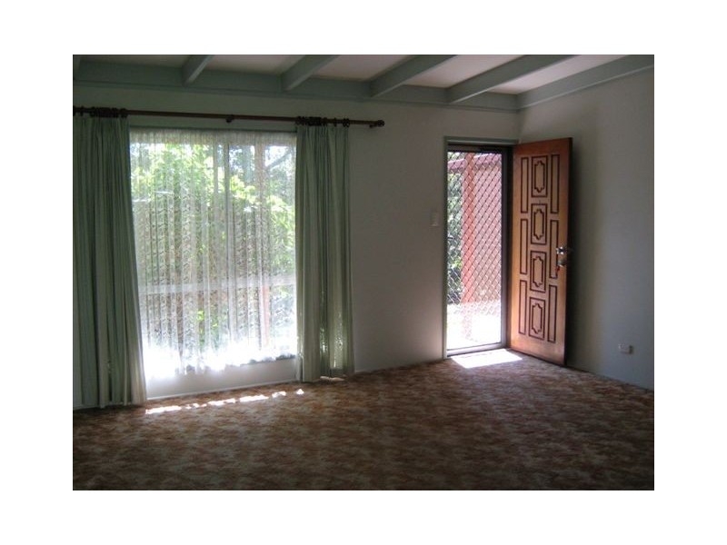 33 DEWAR DR, Loganholme QLD 4129