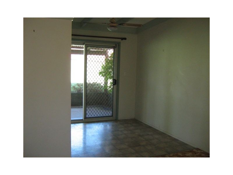 33 DEWAR DR, Loganholme QLD 4129