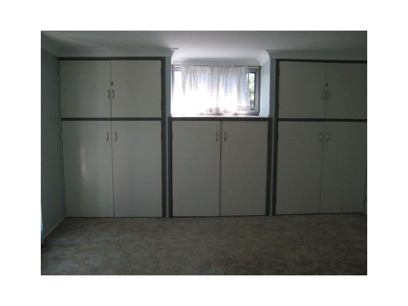 33 DEWAR DR, Loganholme QLD 4129