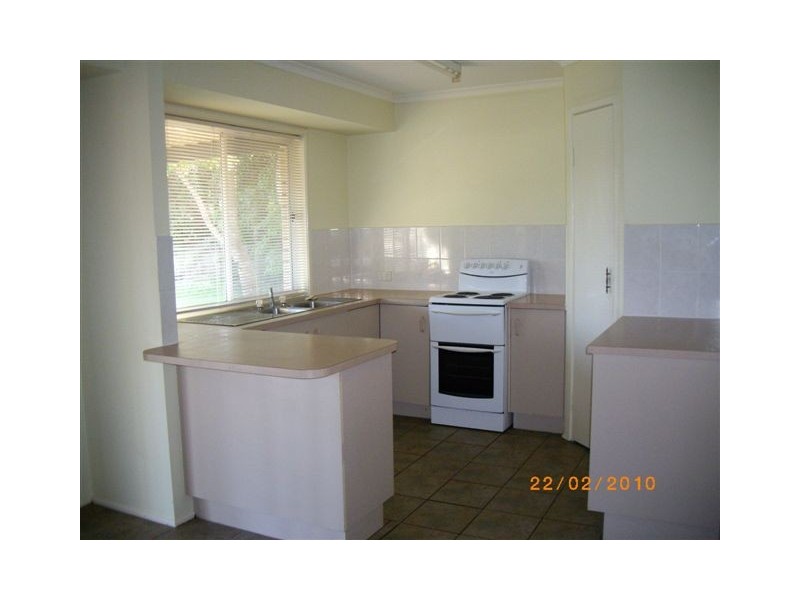 8 Shirley st, Eagleby QLD 4207