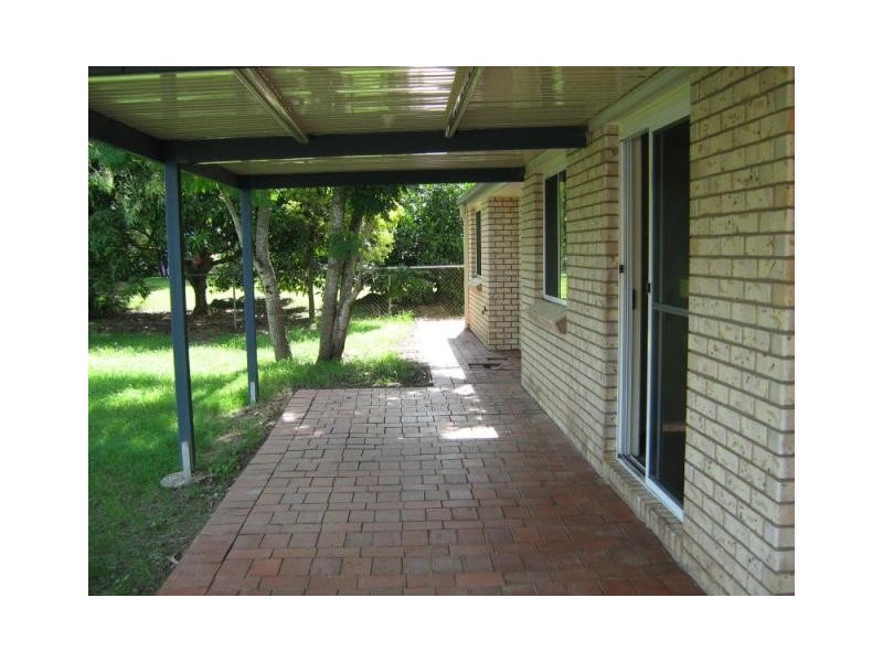 8 Shirley st, Eagleby QLD 4207