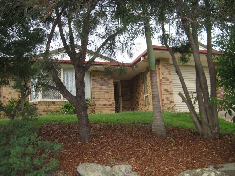 3 Laura crt, Mount Warren Park QLD 4207