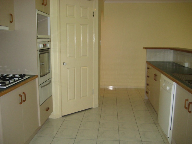 3 Laura crt, Mount Warren Park QLD 4207