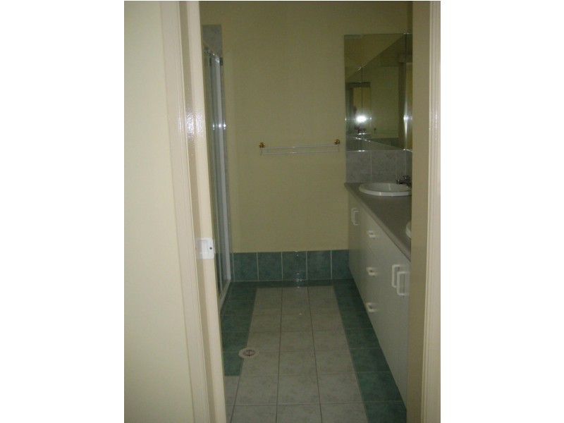 3 Laura crt, Mount Warren Park QLD 4207