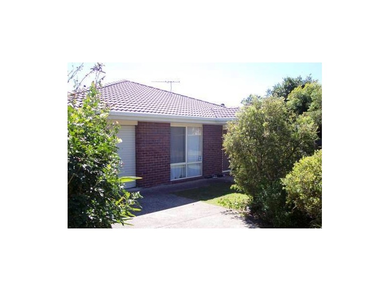 11 Edens Close, Edens Landing QLD 4207