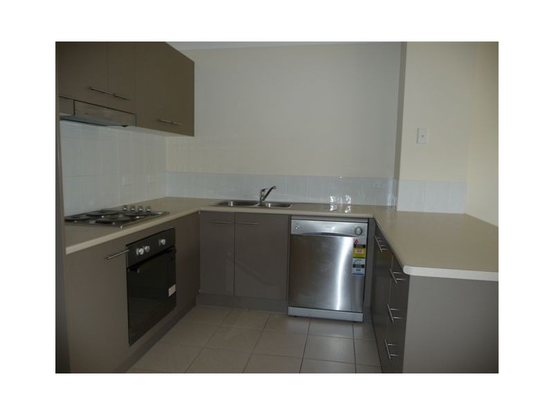 9/10 Syria St, Beenleigh QLD 4207