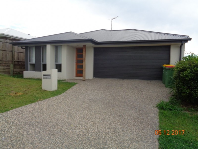 11 SAVANNAH CRT, Waterford QLD 4133