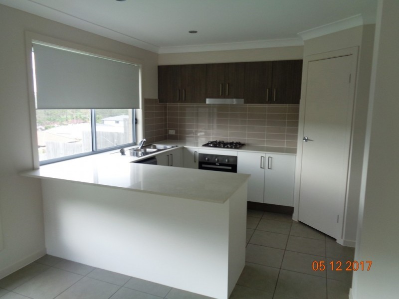 11 SAVANNAH CRT, Waterford QLD 4133