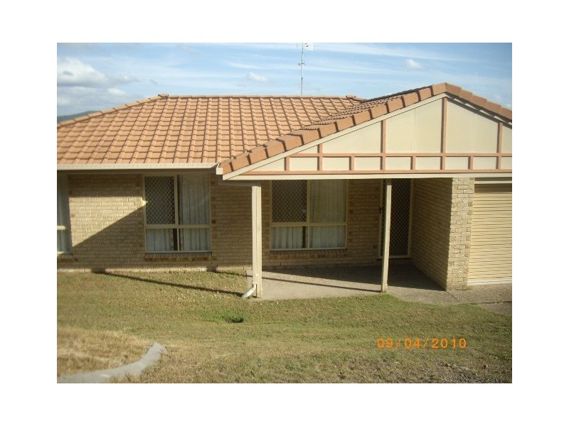 8 Hartwig Cres, Mount Warren Park QLD 4207