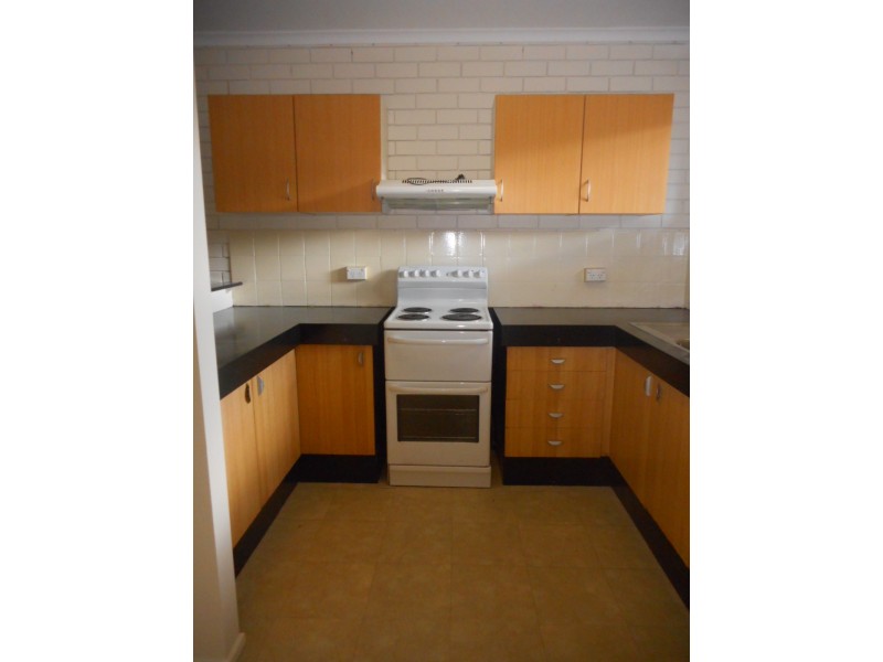 8/6 Cowper Ave, Eagleby QLD 4207