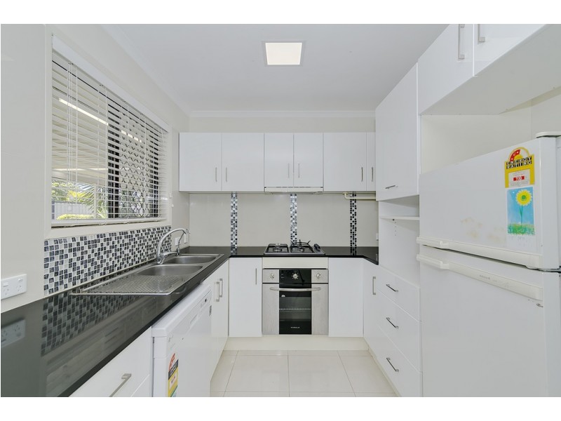 1/4 Concorde Drive, Loganholme QLD 4129