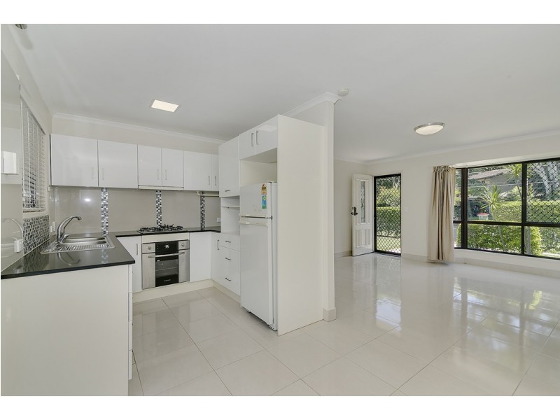 1/4 Concorde Drive, Loganholme QLD 4129