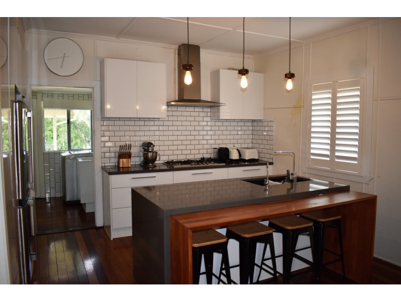 10 Charles Street, Beenleigh QLD 4207