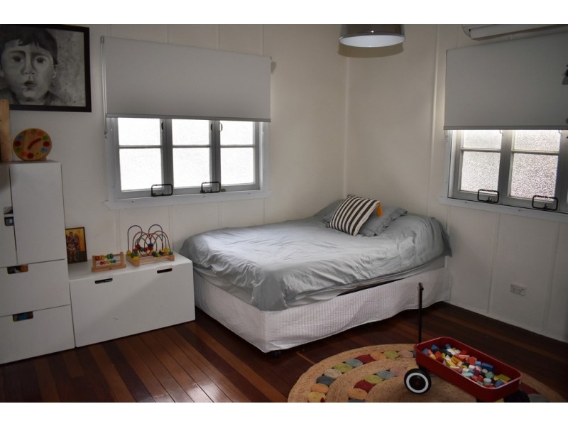 10 Charles Street, Beenleigh QLD 4207