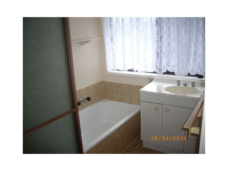 9 Lynette Crt, Bethania QLD 4205