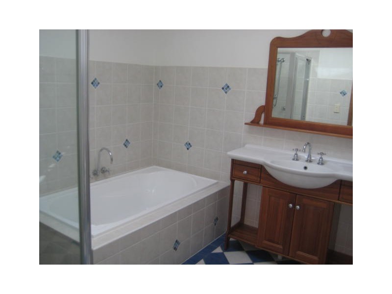 56 Denyenah St, Loganholme QLD 4129