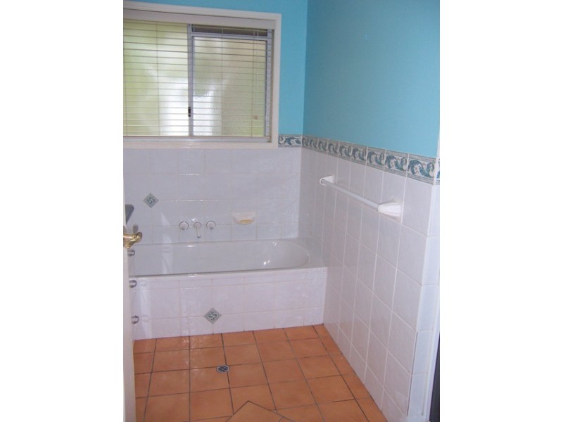 3 Stoma Crt, Shailer Park QLD 4128