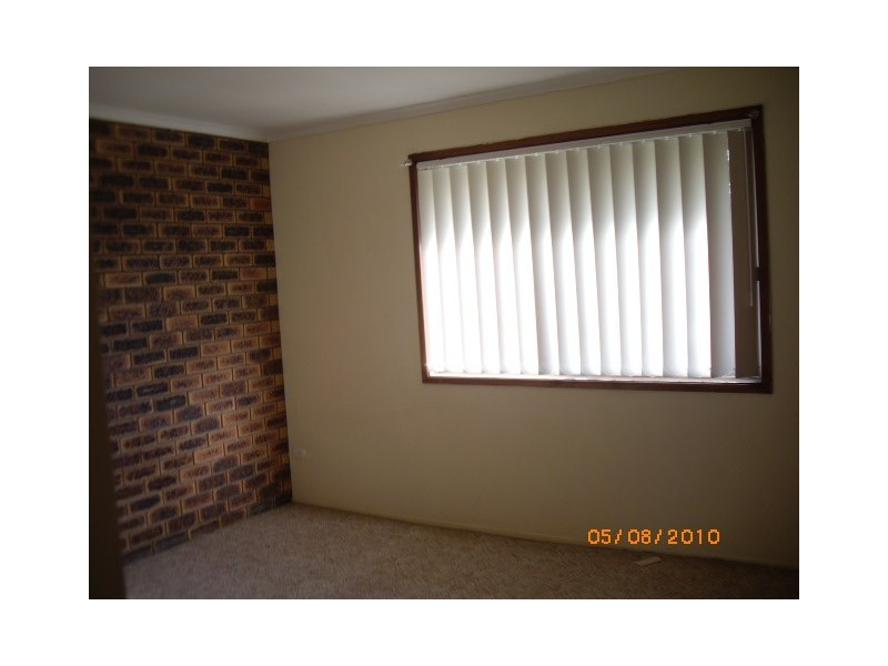 4/2 Cowper Ave, Eagleby QLD 4207