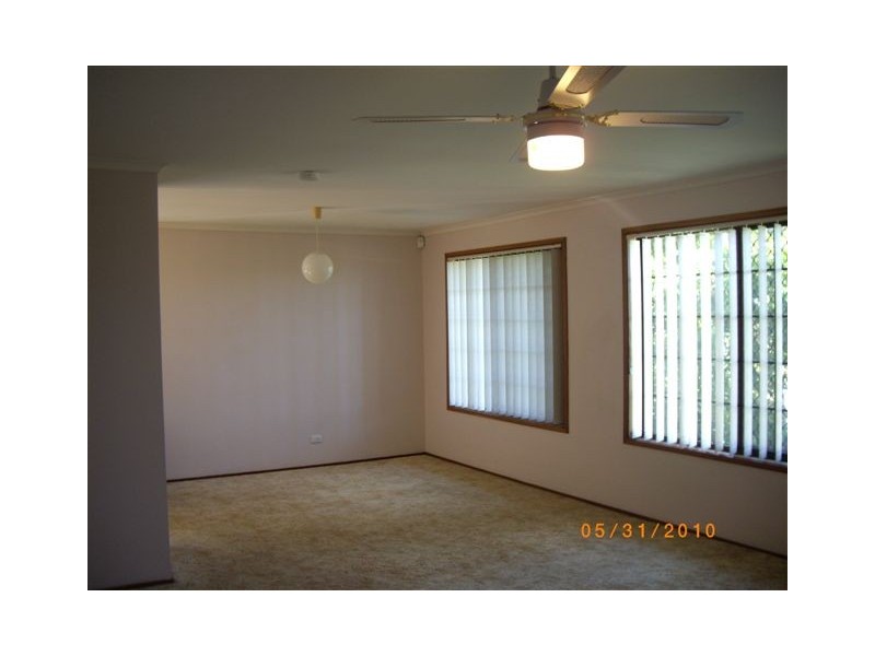 197 Mount Warren Blvd, Mount Warren Park QLD 4207