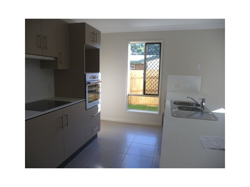 9/126 Logan Rd, Eagleby QLD 4207