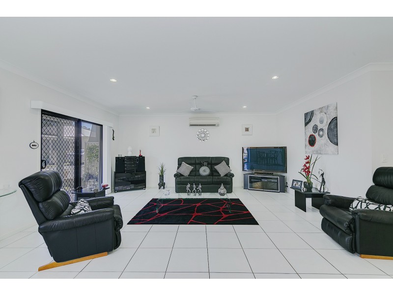 81/225 Logan Street, Eagleby QLD 4207