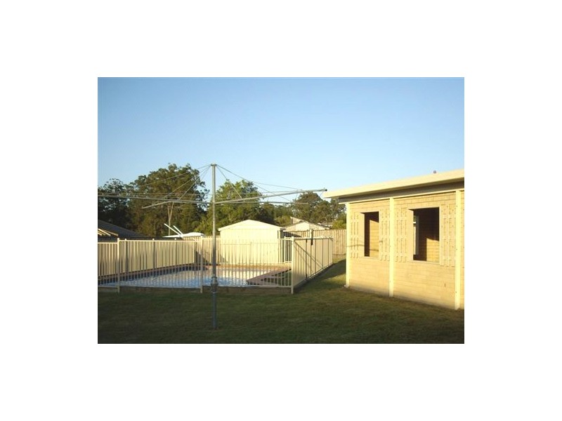 84 Shailer Rd, Shailer Park QLD 4128