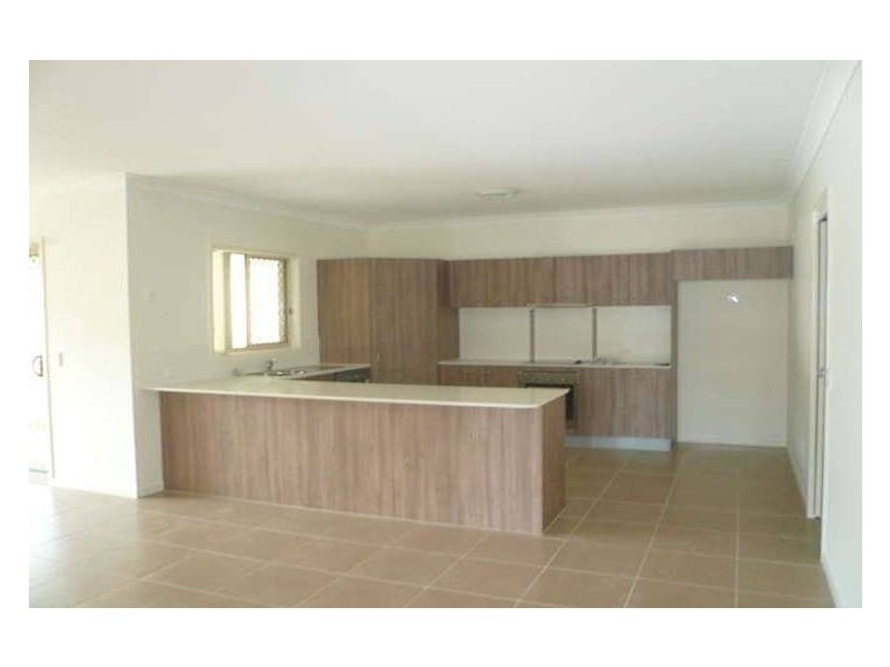 46 MOSSMAN PDE, Waterford QLD 4133