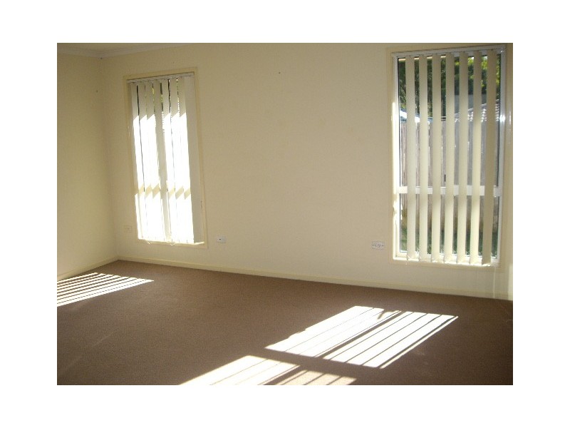 19 Carne Close, Eagleby QLD 4207