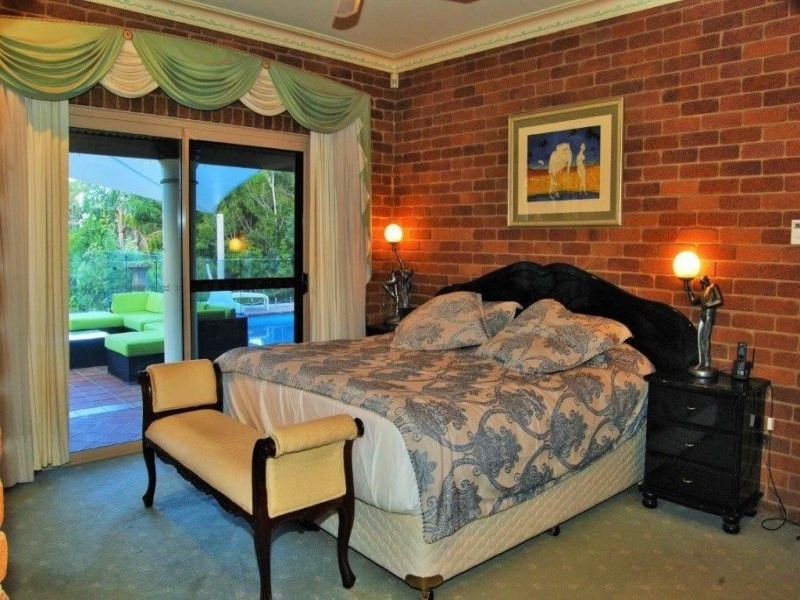 5 BAHRVIEW DRIVE, Bahrs Scrub QLD 4207
