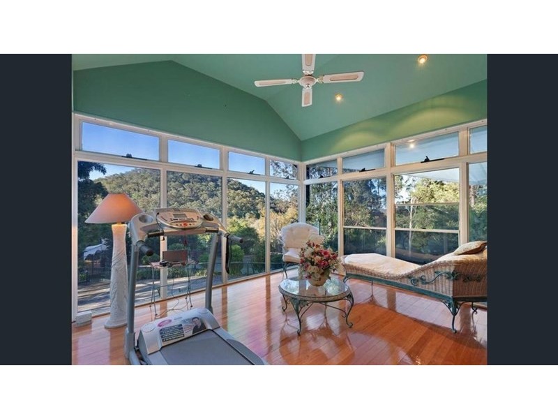 5 BAHRVIEW DRIVE, Bahrs Scrub QLD 4207