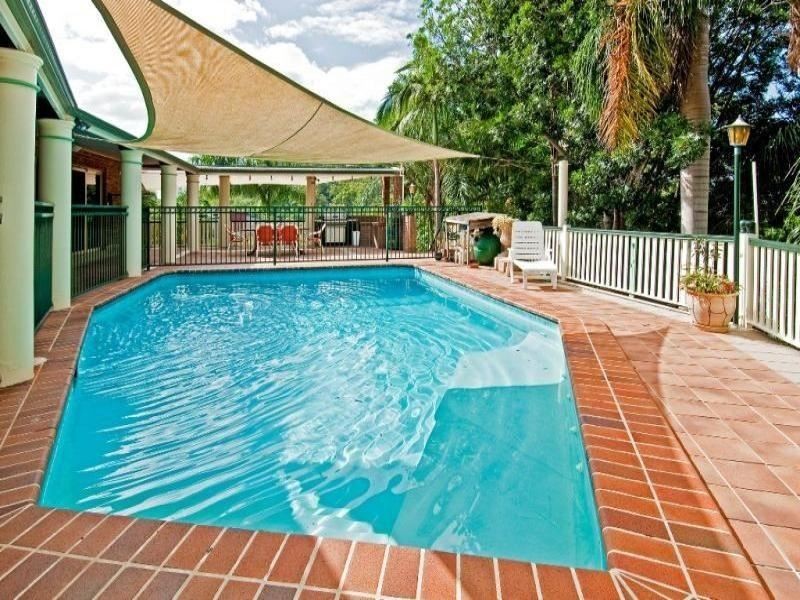 5 BAHRVIEW DRIVE, Bahrs Scrub QLD 4207