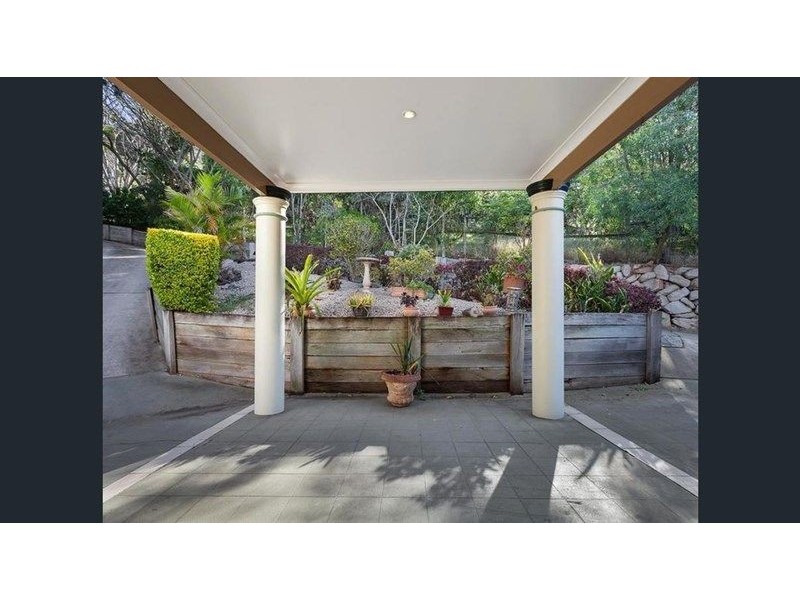 5 BAHRVIEW DRIVE, Bahrs Scrub QLD 4207