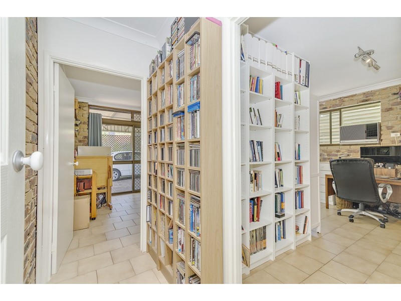 12 Shields Street, Mount Warren Park QLD 4207