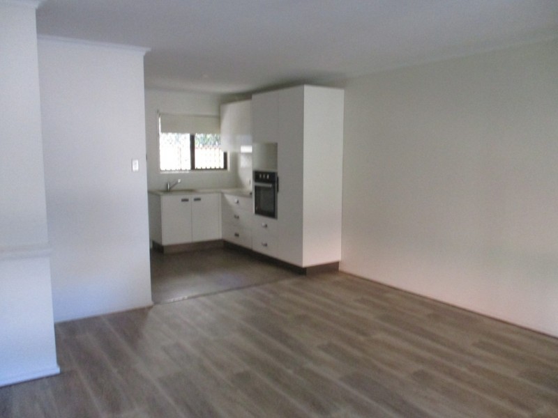 1/18 Albert St, Eagleby QLD 4207