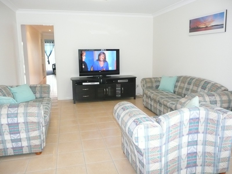 29 Carnarvon Cres, Waterford QLD 4133