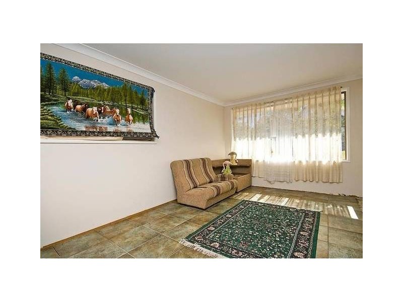 391 Chatswood Rd, Shailer Park QLD 4128