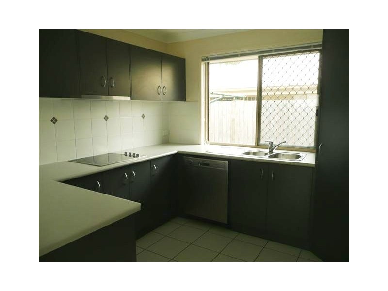 71 Woodlands Blvd, Waterford QLD 4133